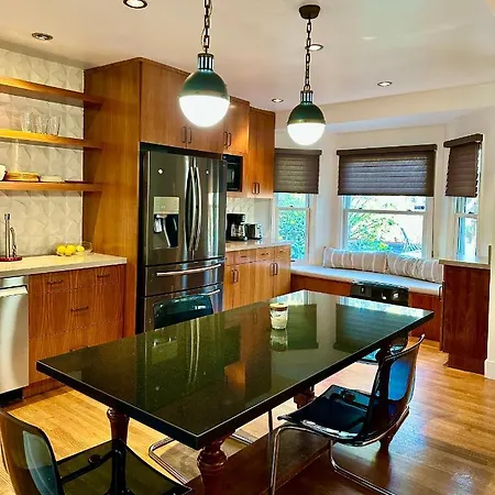 Venice Beach Bungalow Villa